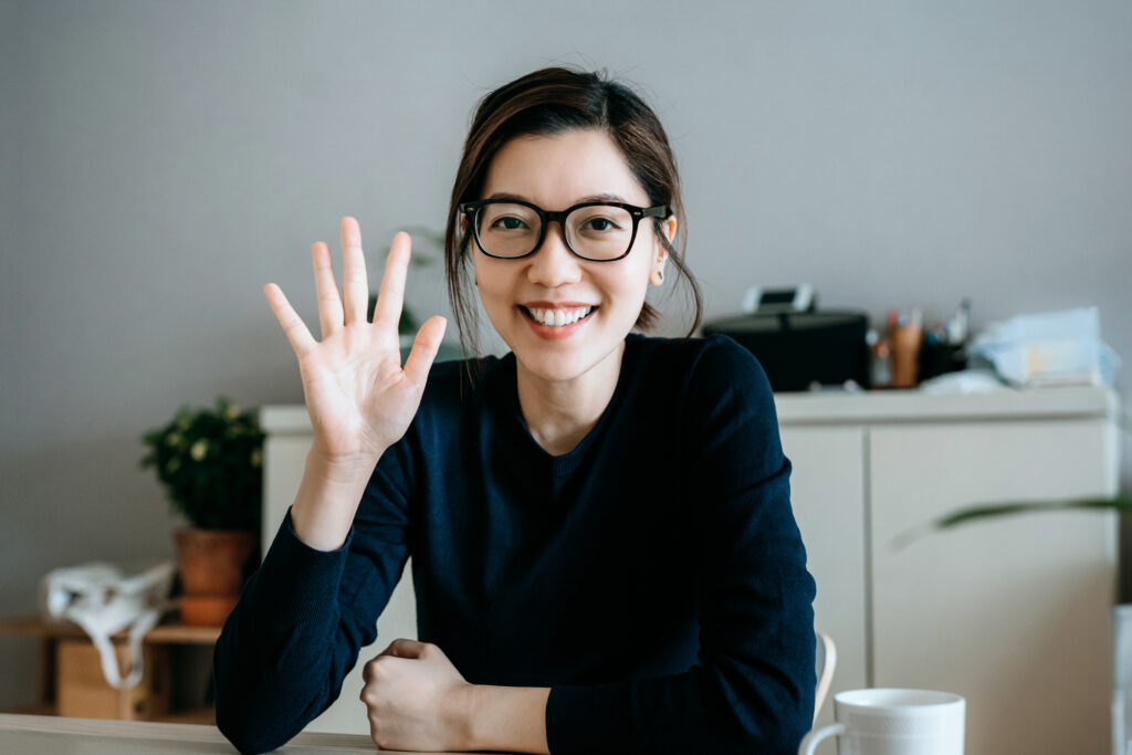 Eye contact during virtual meeting