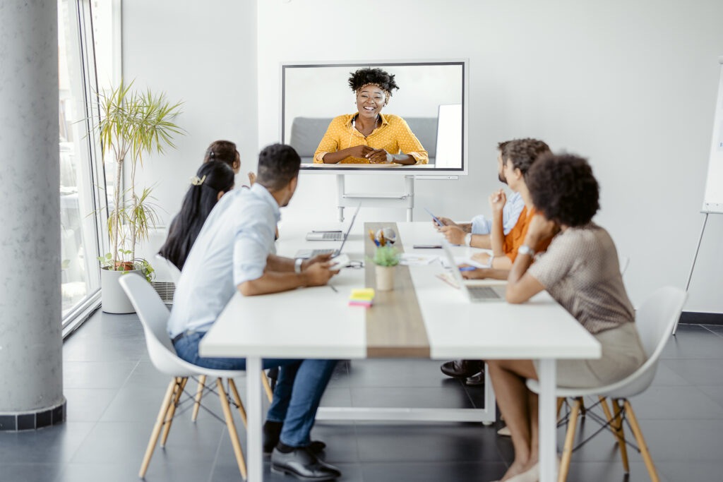 virtual presentations in a hybrid office